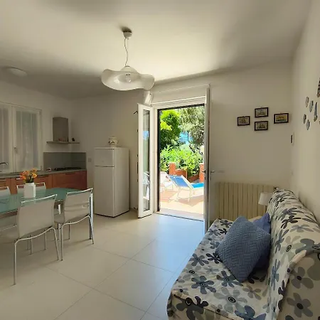 La Casa Iolanda - Appartemento Vista Mare شقة كابوليفيري
