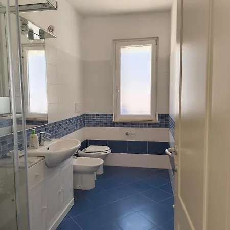 La Casa Iolanda - Appartemento Vista Mare شقة *